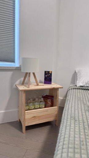 Cozy & Private Bedroom with Dedicated Bathroom
